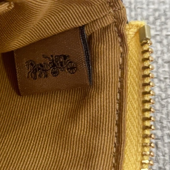 Coach Corner Zip Wristlet In Yellow CV396 - Picture 6 of 6